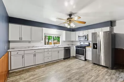 7804 Emerson Avenue N, Brooklyn Park, MN 55444 - Photo 6