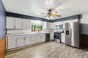 7804 Emerson Ave N, Brooklyn Park, MN 55444 - Photo 6