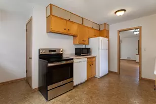 1292 County Road B W, Roseville, MN 55113 - Photo 20