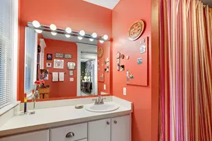 62 St Albans St S, Saint Paul, MN 55105 - Photo 24