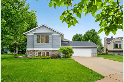1734 Juniper Lane SW, Rochester, MN 55902 - Photo 2