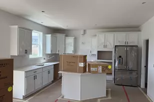 5460 Tallowtree Ln, Woodbury, MN 55129 - Photo 4