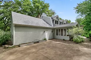 113 E 135th St, Burnsville, MN 55337 - Photo 46