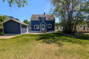 532 2nd Ave SW, Perham, MN 56573 - Photo 2