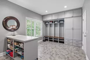 9190 Victoria Dr, Eden Prairie, MN 55347 - Photo 10