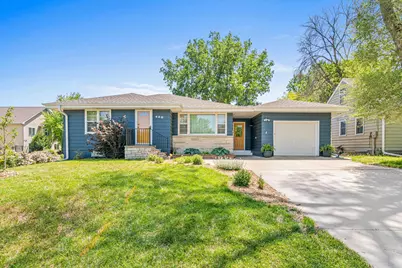 620 7th Street E, Chaska, MN 55318 - Photo 1