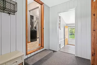620 7th Street E, Chaska, MN 55318 - Photo 2