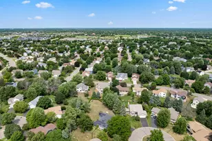 8841 Loch Lomond Ct, Brooklyn Park, MN 55443 - Photo 58