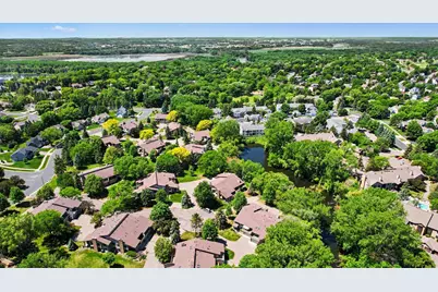 7024 W 113th Street, Bloomington, MN 55438 - Photo 4