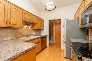 7024 W 113th St, Bloomington, MN 55438 - Photo 10