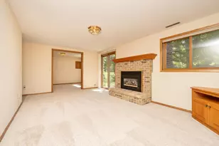 7024 W 113th St, Bloomington, MN 55438 - Photo 26