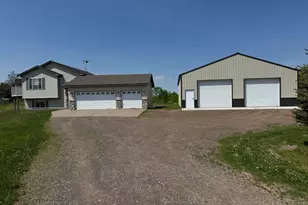 1205 Legend St, Mora, MN 55051 - Photo 2