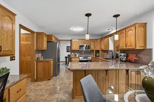 3057 Walter St, Maplewood, MN 55109 - Photo 12