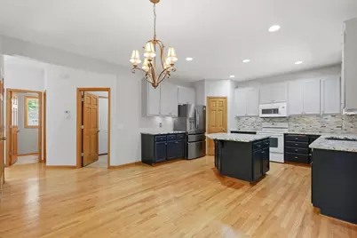 9142 Woodland Drive, Saint Bonifacius, MN 55375 - Photo 16