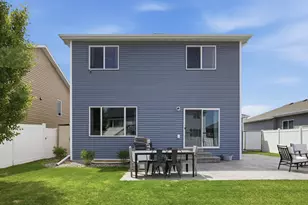 5537 38th Ave S, Fargo, ND 58104 - Photo 4