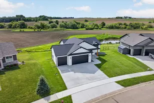 915 7th Ave, Wanamingo, MN 55983 - Photo 6
