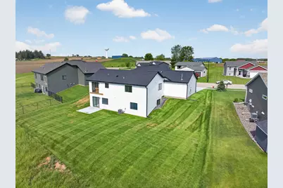 915 7th Avenue, Wanamingo, MN 55983 - Photo 10