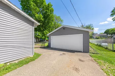 727 Division Street W, Faribault, MN 55021 - Photo 28