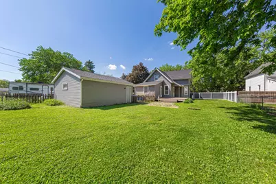 727 Division Street W, Faribault, MN 55021 - Photo 16