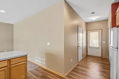 6637 Lamplight Drive, Albertville, MN 55301 - Photo 12