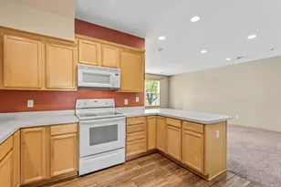 6637 Lamplight Dr, Albertville, MN 55301 - Photo 14