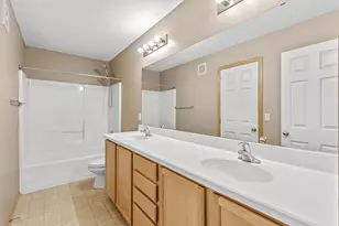 6637 Lamplight Dr, Albertville, MN 55301 - Photo 24