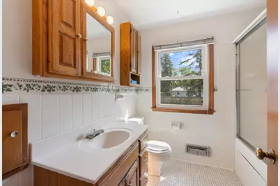 9508 Oliver Avenue N, Brooklyn Park, MN 55444 - Photo 6