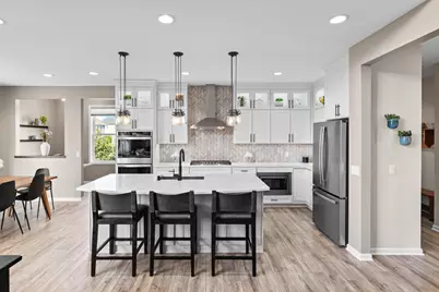 16920 Reeder Ridge, Eden Prairie, MN 55347 - Photo 4