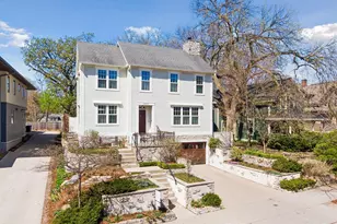 2858 James Ave S, Minneapolis, MN 55408 - Photo 2