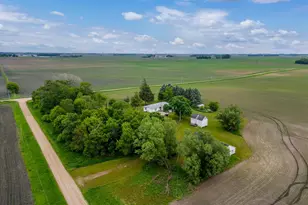 25975 630th Ave, Alden, MN 56009 - Photo 32