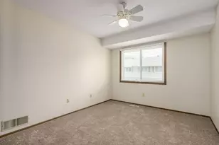 11106 Vessey Ave S, Bloomington, MN 55437 - Photo 12