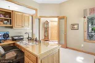 13233 Downey Trail, Apple Valley, MN 55124 - Photo 4