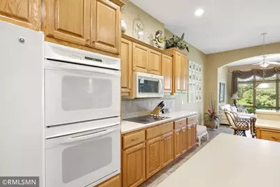 13233 Downey Trail, Apple Valley, MN 55124 - Photo 10
