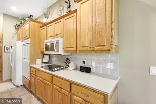 13233 Downey Trail, Apple Valley, MN 55124 - Photo 8