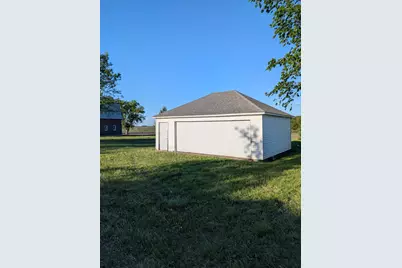 27600 County Road 18, Comfrey, MN 56019 - Photo 4