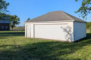 27600 Co Rd 18, Comfrey, MN 56019 - Photo 4