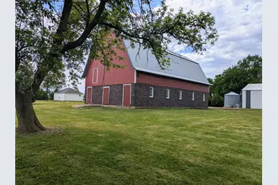 27600 County Road 18, Comfrey, MN 56019 - Photo 14
