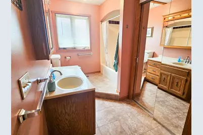 116 Nora Street E, Thief River Falls, MN 56701 - Photo 16