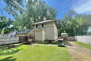 611 16th St SW, Willmar, MN 56201 - Photo 2