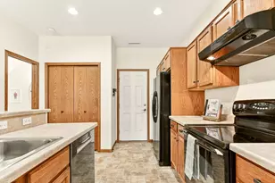 5016 Harvest Lake Dr NW, Rochester, MN 55901 - Photo 12