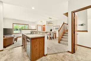 5016 Harvest Lake Dr NW, Rochester, MN 55901 - Photo 10