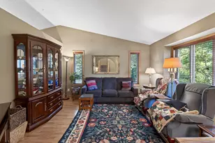 3398 Rolling Hills Dr, Eagan, MN 55121 - Photo 6