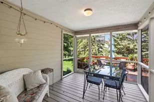 3398 Rolling Hills Dr, Eagan, MN 55121 - Photo 10