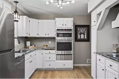 2742 Xenwood Avenue S, Saint Louis Park, MN 55416 - Photo 10