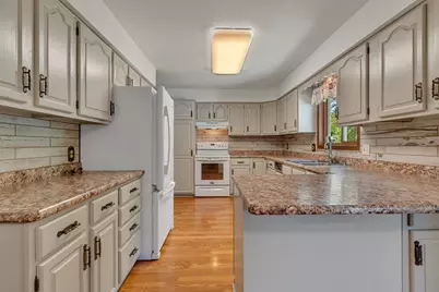 608 26th Avenue SW, Willmar, MN 56201 - Photo 12
