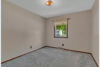 608 26th Avenue SW, Willmar, MN 56201 - Photo 24