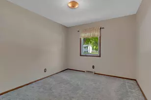 608 26th Ave SW, Willmar, MN 56201 - Photo 24