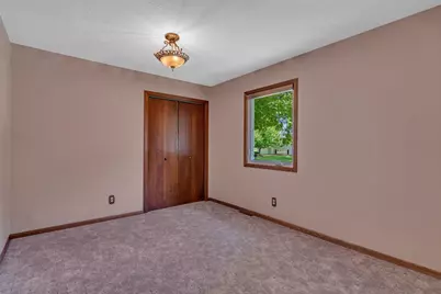 608 26th Avenue SW, Willmar, MN 56201 - Photo 16