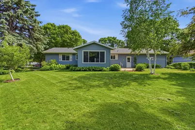 608 26th Avenue SW, Willmar, MN 56201 - Photo 6