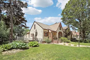 1525 Asbury St, Saint Paul, MN 55108 - Photo 1
